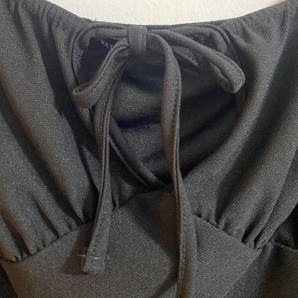 PrettyLittleThing Black On Or Off The Shoulders Fitted Peasant Top Size 8 - Picture 3 of 8